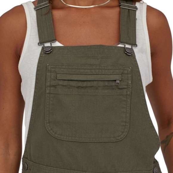 Patagonia Stand Up Overall Shorts in Basin Green - Picture 3 of 10